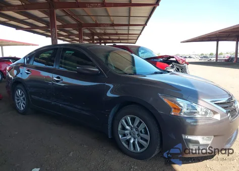 2015 Nissan Altima 2.5 S from USA, damaged, VIN 1N4AL3AP4FN922880